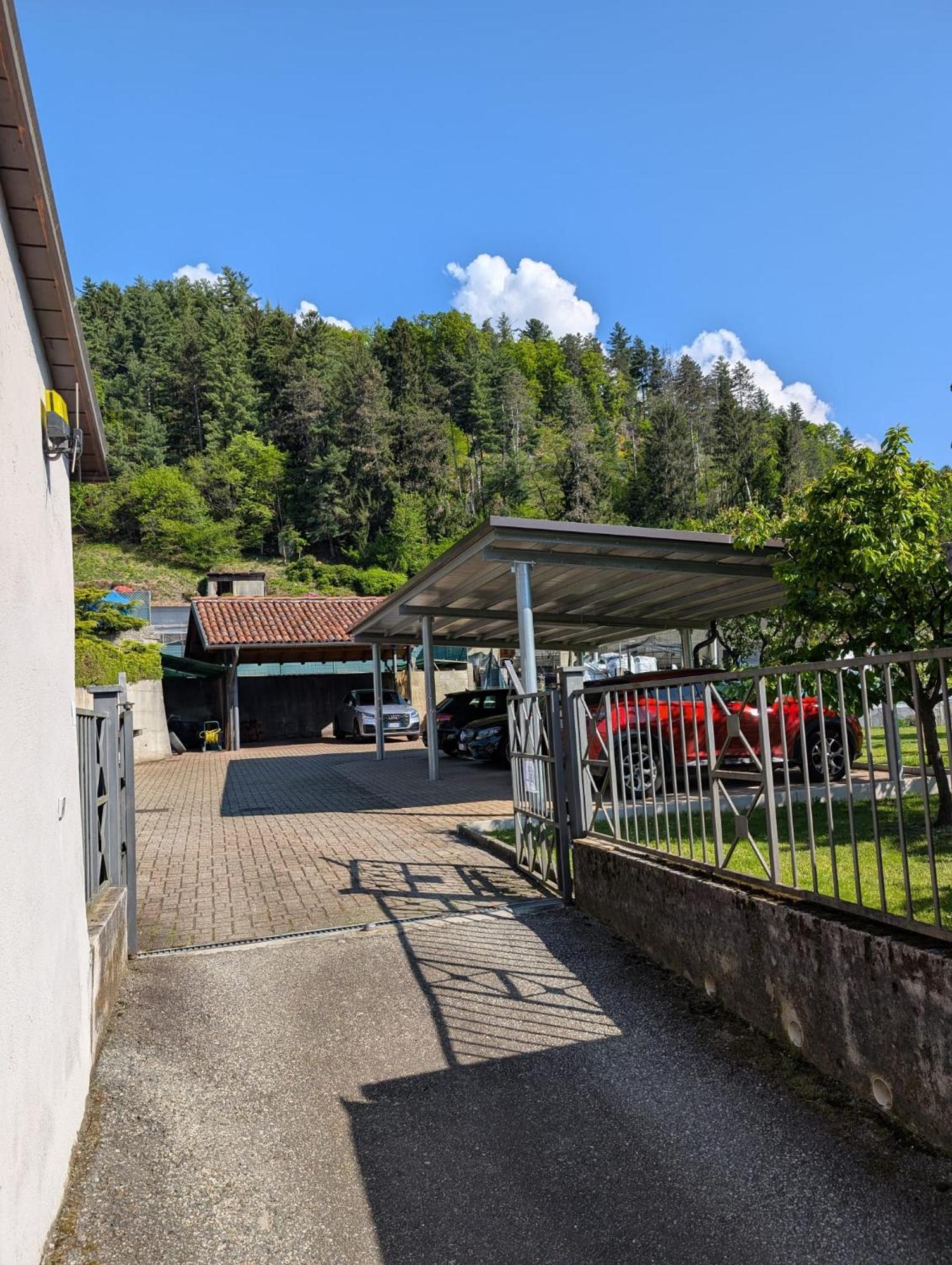 Tra Monti E Lago ヴェルバーニア エクステリア 写真